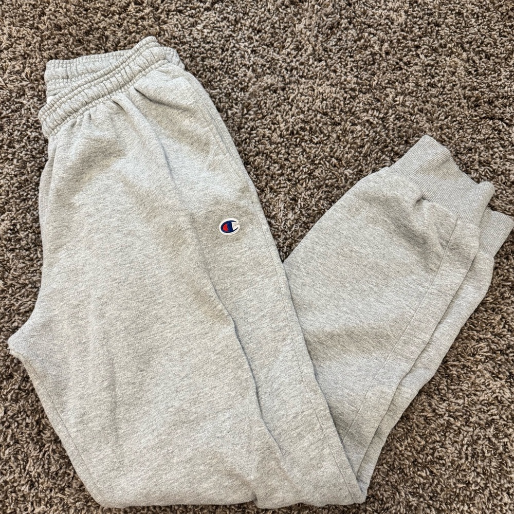 Champion men’s joggers in light grey, size large